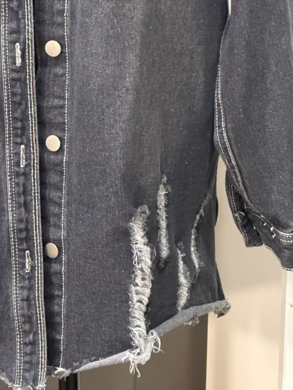 Black Distressed Button‑Up Jean Jacket — Excellent Condition - Picture 11 of 11